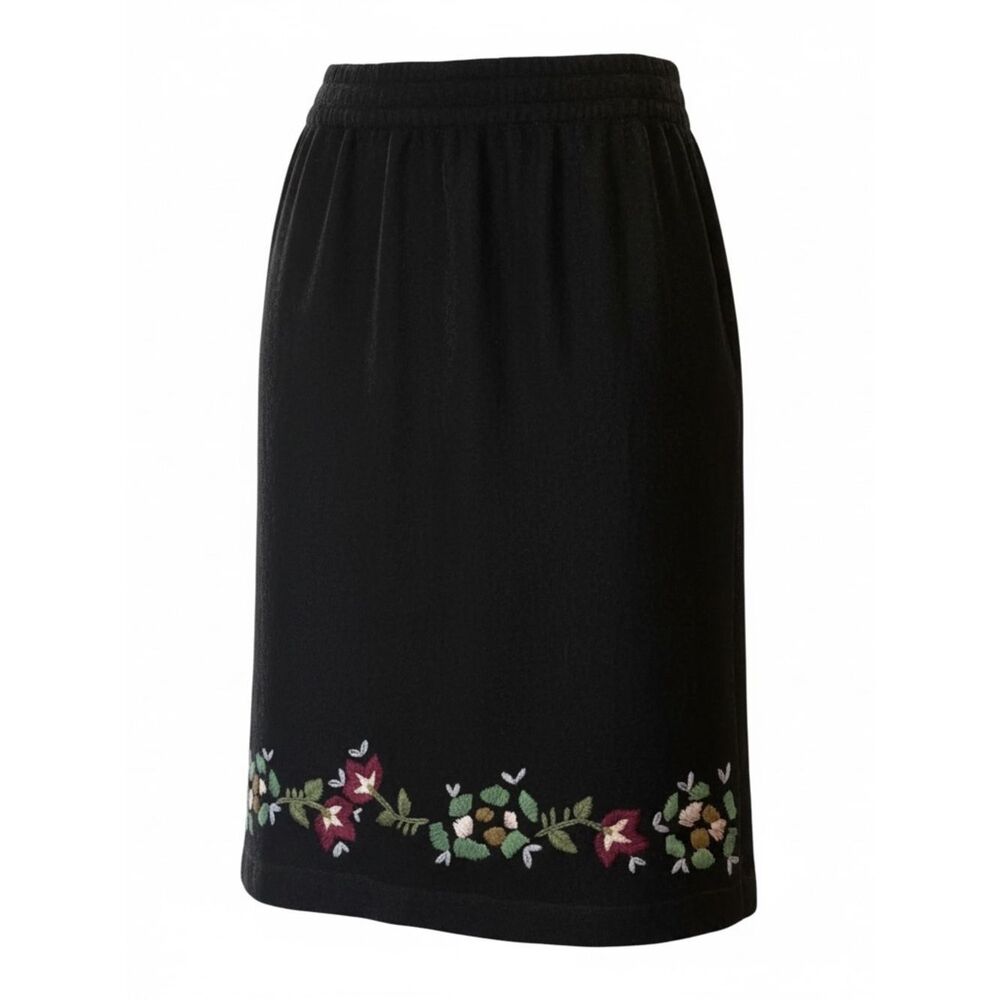 āPersamanāNewāYorkāPetiteā100%āWoolāEmbroideredāSkirt